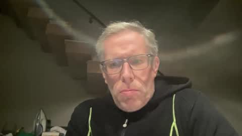 Snapshot of choupipat1 chatting on March 2, 2025, 9:32 pm choupipat1 online show from March 2, 2025, 9:32 pm