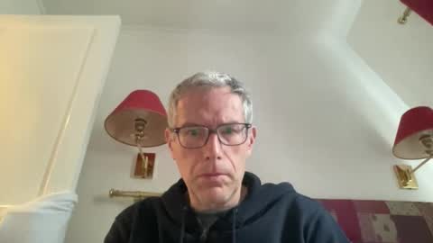 choupipat1 online show from April 13, 2026, 6:52 am