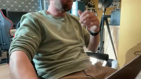 Snapshot of chris13abcd chatting on March 23, 2026, 9:57 am chris13abcd online show from March 23, 2026, 9:57 am