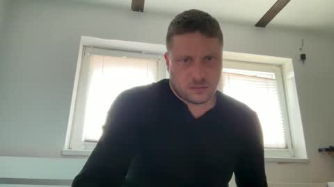Snapshot of chris164 chatting on April 2, 2026, 10:35 am Chris online show from April 2, 2026, 10:35 am