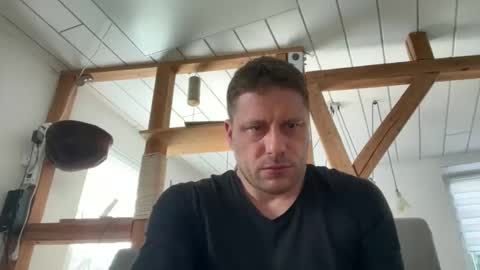 Snapshot of chris164 chatting on April 7, 2026, 8:59 am Chris online show from April 7, 2026, 8:59 am