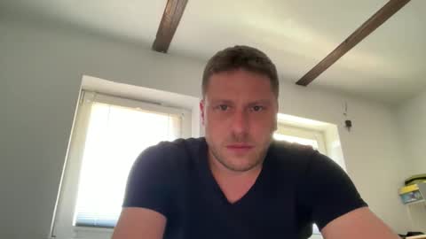 Snapshot of chris164 chatting on April 8, 2026, 8:14 am Chris online show from April 8, 2026, 8:14 am