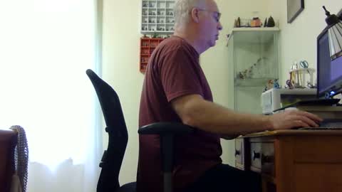 Snapshot of chris2002b chatting on September 21, 2025, 11:17 pm chris2002b online show from September 21, 2025, 11:17 pm