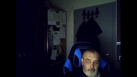 Chris online show from September 12, 2025, 6:52 pm