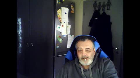 Chris online show from April 4, 2026, 9:29 am