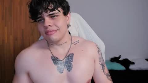 Snapshot of chris_cooperr chatting on February 9, 2025, 5:50 am Chris Cooper Independent model online show from February 9, 2025, 5:50 am