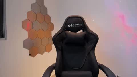 Snapshot of chris_cooperr chatting on November 30, 2025, 2:15 am Chris Cooper Independent model online show from November 30, 2025, 2:15 am