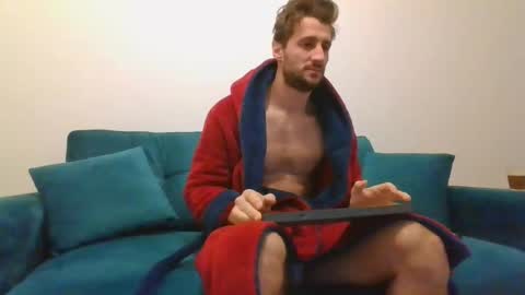 Snapshot of chrisaron chatting on February 17, 2025, 4:09 am chrisaron online show from February 17, 2025, 4:09 am