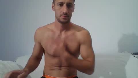 Snapshot of chrisaron chatting on October 20, 2025, 3:18 am chrisaron online show from October 20, 2025, 3:18 am