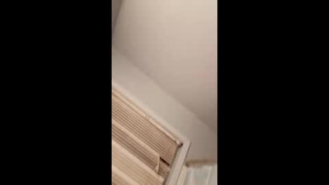 chrisdez0923 online show from April 9, 2026, 7:47 am