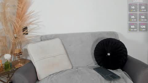 Chrishell online show from November 16, 2025, 12:05 am