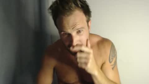 Chris Hemsworth online show from February 7, 2026, 7:50 pm