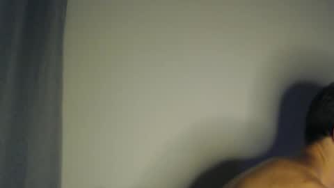 Chris Hemsworth online show from March 5, 2026, 8:27 pm