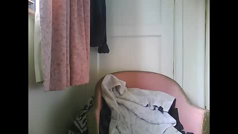 Snapshot of chrishornycocker chatting on October 17, 2025, 9:23 am chrishornycocker online show from October 17, 2025, 9:23 am