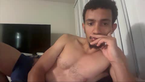 Snapshot of chrislover2125 chatting on May 14, 2026, 5:36 am chrislover2125 online show from May 14, 2026, 5:36 am