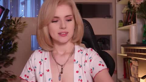 chriss_foxx online show from March 27, 2026, 3:23 pm