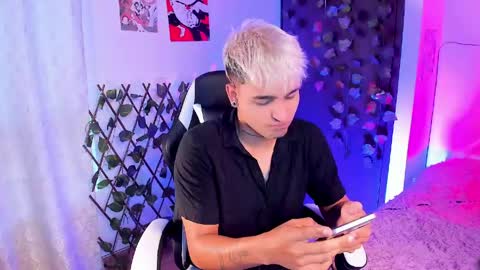 Christian Wang online show from April 15, 2026, 11:39 am