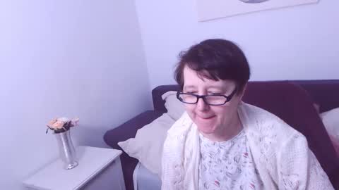 Snapshot of christarose chatting on January 12, 2025, 2:24 am Christa online show from January 12, 2025, 2:24 am