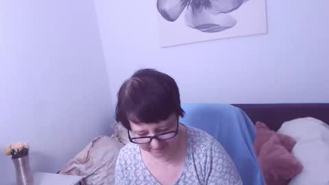 Christa online show from November 15, 2025, 5:53 pm