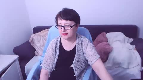 Christa online show from April 19, 2026, 6:10 pm