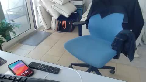 Snapshot of christiano1977 chatting on December 20, 2025, 3:19 pm Michael USA online show from December 20, 2025, 3:19 pm