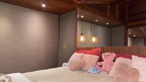 Christina Sage online show from January 7, 2026, 1:19 am