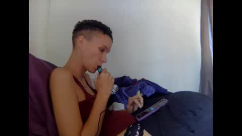 Snapshot of christinasaunters chatting on February 23, 2025, 6:01 pm Christina Saunters online show from February 23, 2025, 6:01 pm