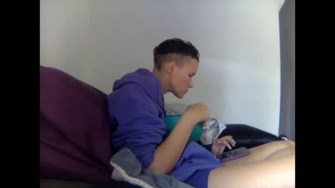 Snapshot of christinasaunters chatting on March 2, 2025, 7:23 pm Christina Saunters online show from March 2, 2025, 7:23 pm