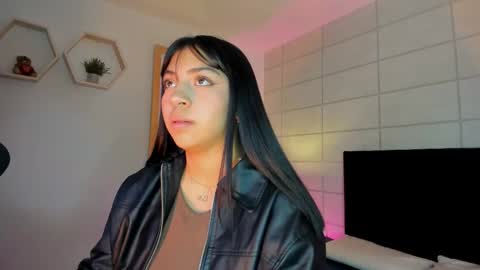 Christine  online show from February 11, 2026, 12:21 pm