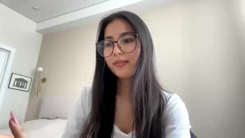 Bella online show from February 27, 2026, 6:24 am