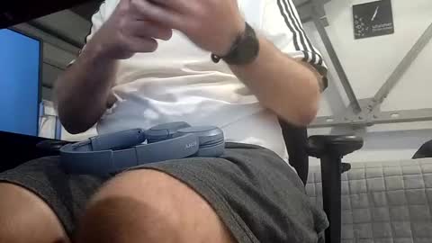 christopher232323 online show from December 31, 2024, 6:05 am