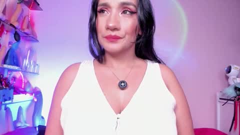 Snapshot of christymilk1 chatting on September 23, 2025, 1:41 am christy online show from September 23, 2025, 1:41 am