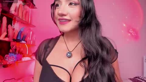 Snapshot of christymilk1 chatting on October 6, 2025, 2:09 am christy online show from October 6, 2025, 2:09 am