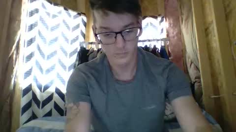 Snapshot of chrisvibess chatting on May 17, 2026, 2:46 pm chrisvibess online show from May 17, 2026, 2:46 pm