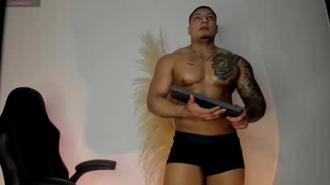 chrizmacgregor online show from October 10, 2025, 2:10 am