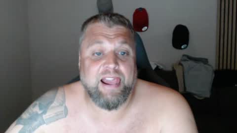 Snapshot of chrizz80 chatting on July 7, 2026, 10:47 pm Chrizz online show from July 7, 2026, 10:47 pm
