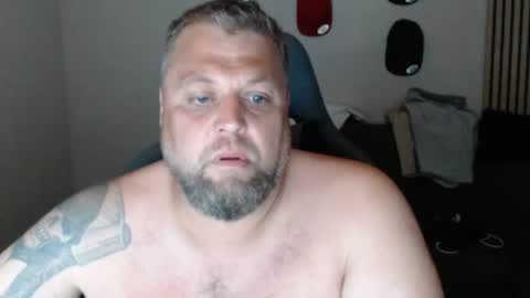 Snapshot of chrizz80 chatting on July 8, 2026, 9:52 pm Chrizz online show from July 8, 2026, 9:52 pm
