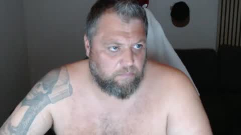 Snapshot of chrizz80 chatting on August 1, 2026, 9:35 pm Chrizz online show from August 1, 2026, 9:35 pm