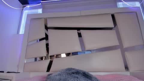 Snapshot of chrystal_jade chatting on February 20, 2026, 1:22 pm instagram chrystaljade.1 online show from February 20, 2026, 1:22 pm