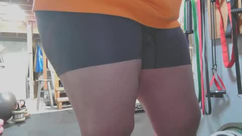 Chubbypumper online show from January 1, 2025, 5:11 pm