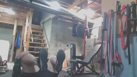 Chubbypumper online show from January 11, 2025, 4:46 pm