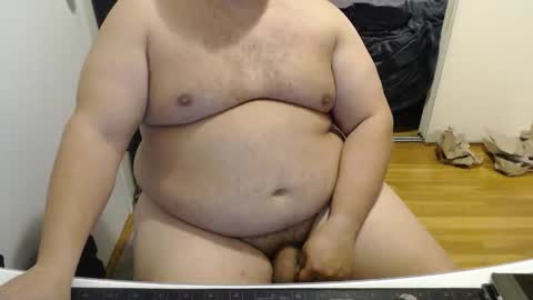 Snapshot of chubbyvix chatting on December 17, 2025, 5:13 am AstorYvr online show from December 17, 2025, 5:13 am