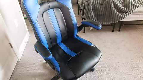 Snapshot of chuck0781 chatting on January 10, 2025, 4:51 pm chuck online show from January 10, 2025, 4:51 pm