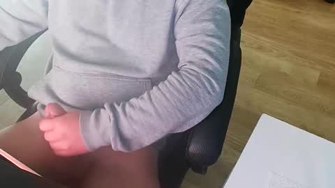 chucky606 online show from February 14, 2026, 9:06 am