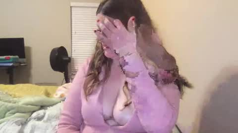 Carlee  carleegracexxx online show from November 15, 2025, 4:43 am