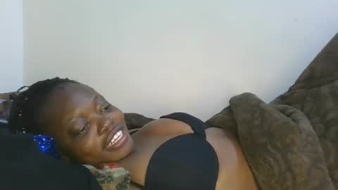 cilia petite online show from February 10, 2026, 1:10 am