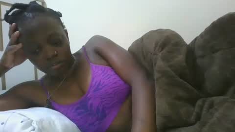 Snapshot of cilia_petite chatting on March 7, 2026, 4:26 pm cilia petite online show from March 7, 2026, 4:26 pm