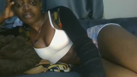 Snapshot of cilia_petite chatting on March 31, 2026, 9:15 pm cilia petite online show from March 31, 2026, 9:15 pm