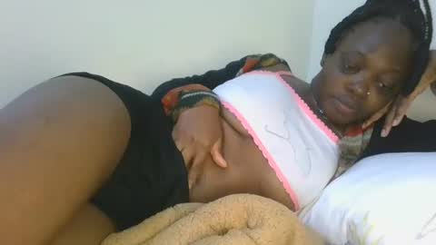 Snapshot of cilia_petite chatting on April 1, 2026, 2:47 pm cilia petite online show from April 1, 2026, 2:47 pm