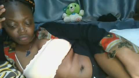 Snapshot of cilia_petite chatting on April 15, 2026, 10:54 pm cilia petite online show from April 15, 2026, 10:54 pm